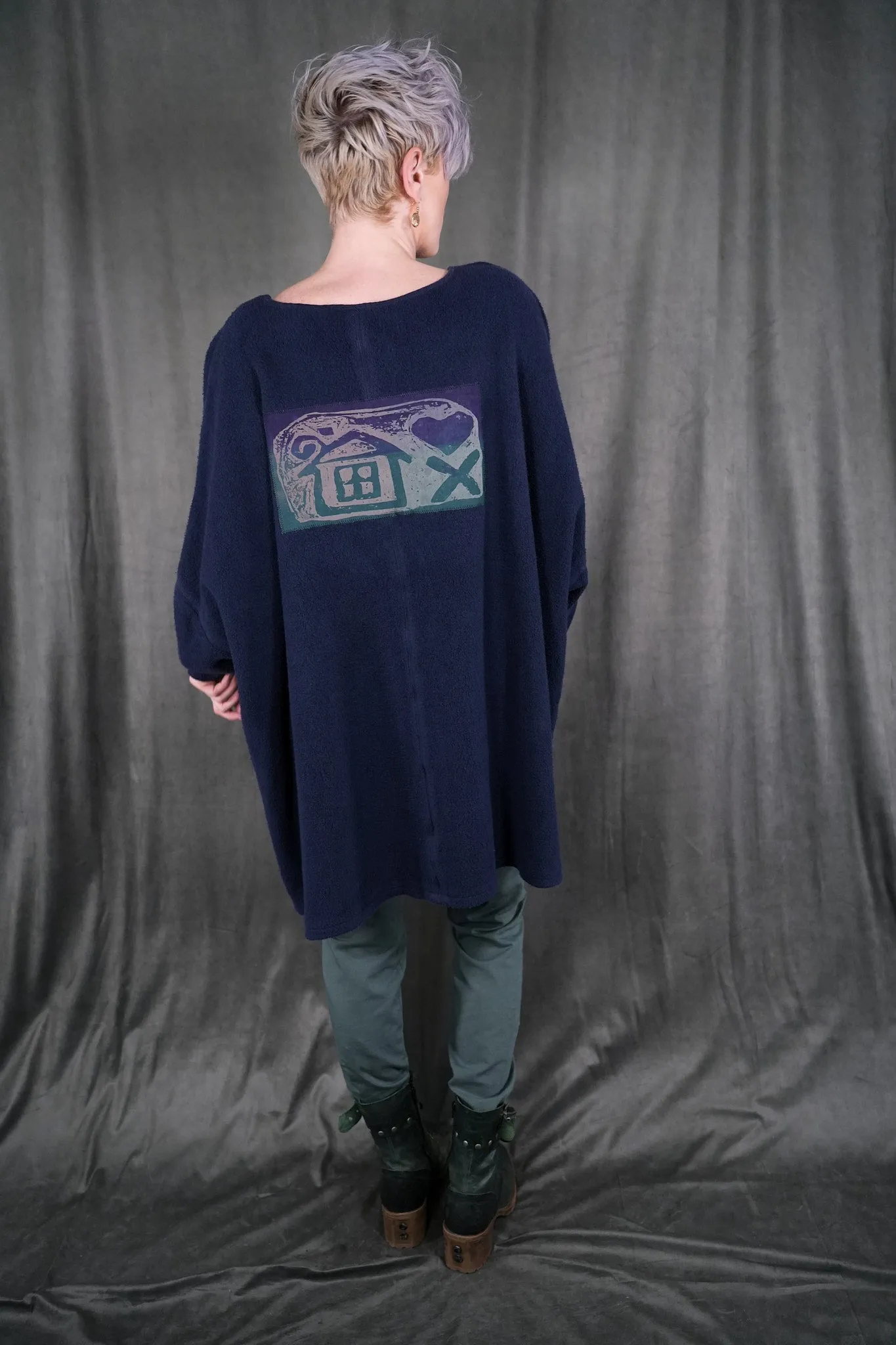 2304 Winter Sherpa Pullover Atlantean-Patched House&Heart