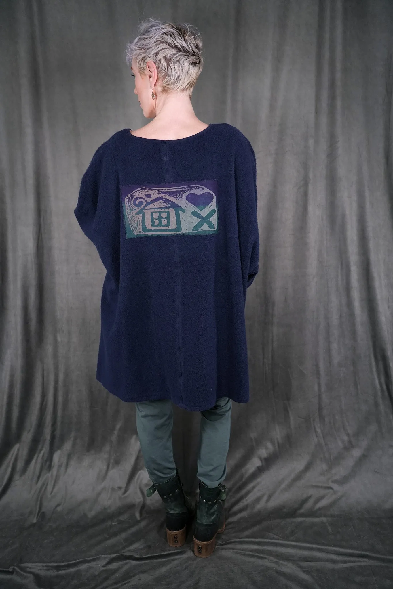 2304 Winter Sherpa Pullover Atlantean-Patched House&Heart