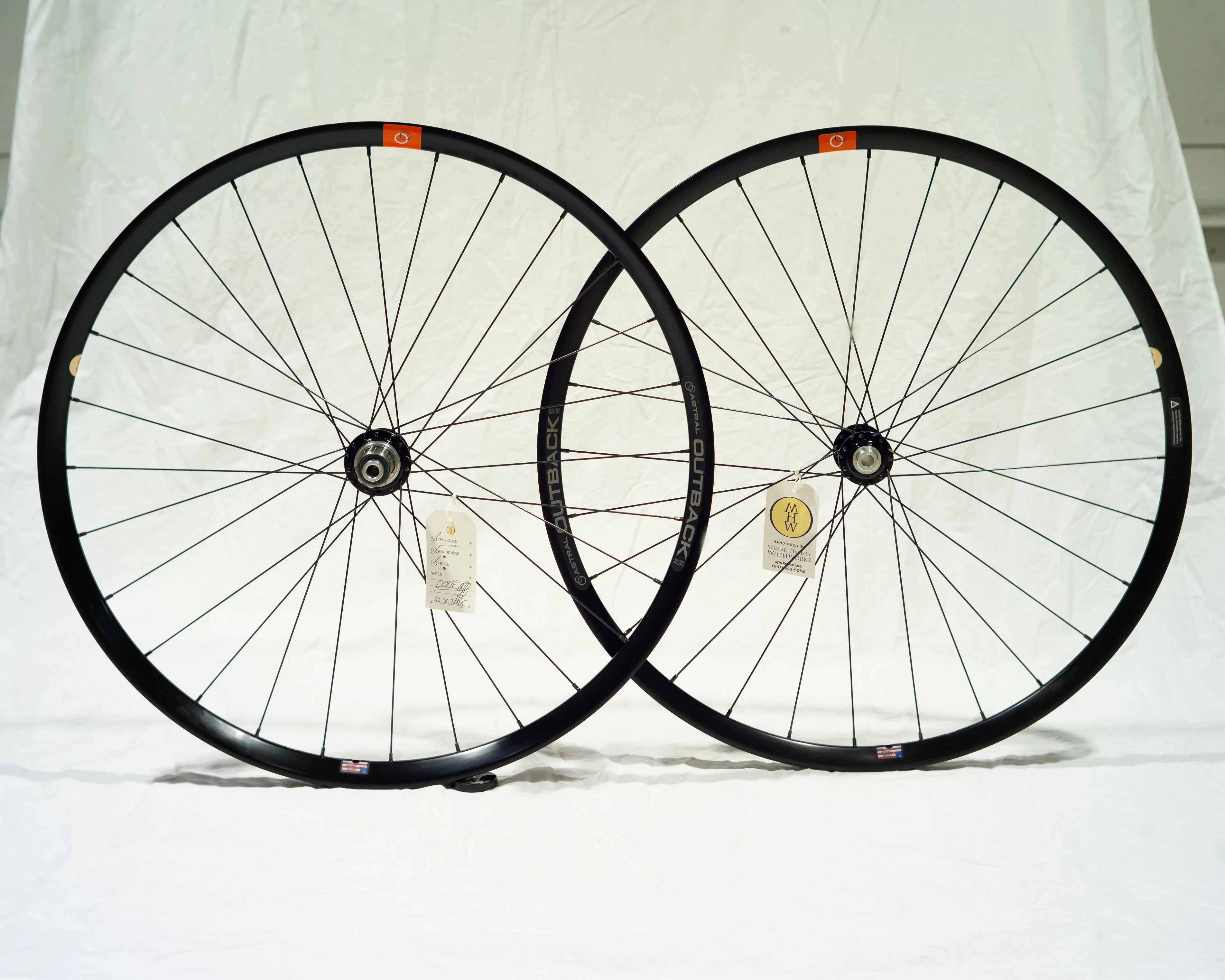 ASTRAL OUTBACK Custom Tubeless Disc Wheelset