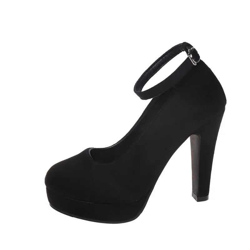 BuckleChic Block Heel Pumps