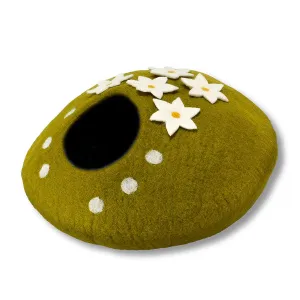 Felted Stars Patch Design Cat House
