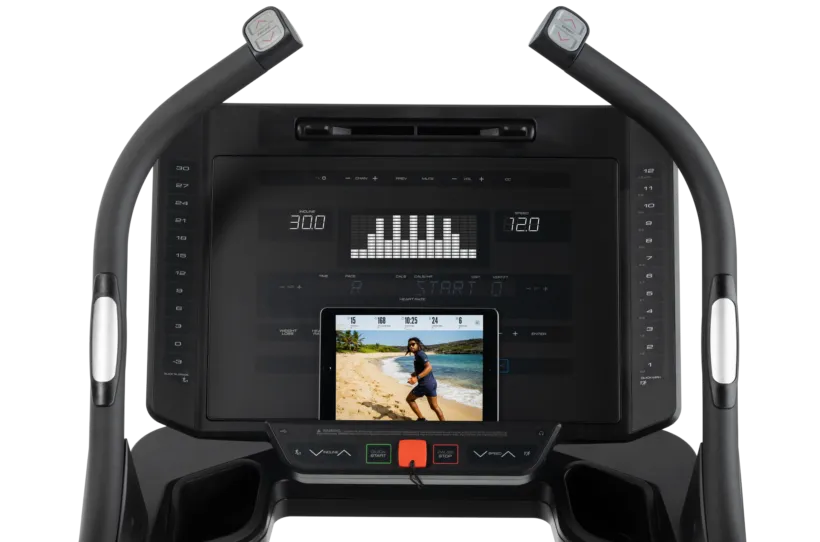 Freemotion i10.9b Incline Trainer