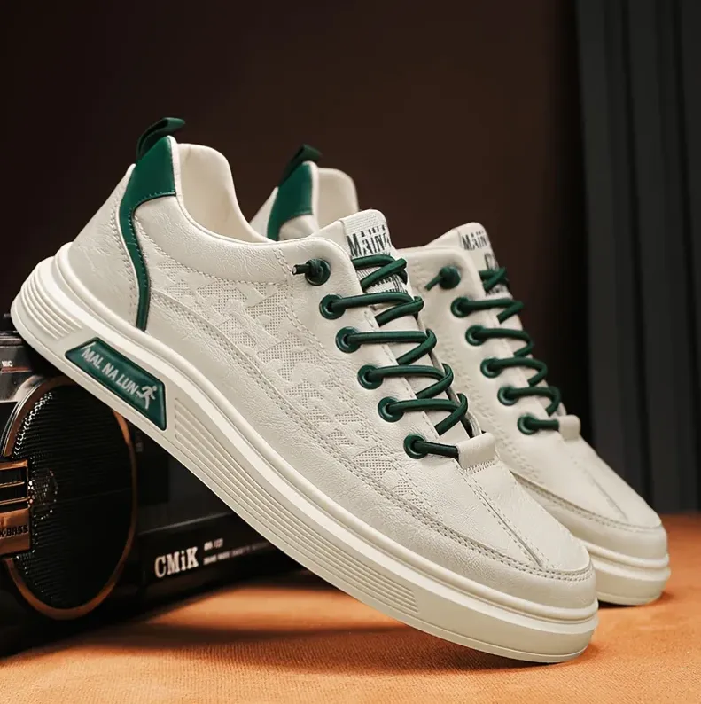 Ilja | comfortable non-slip men's trainers