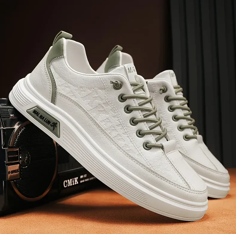 Ilja | comfortable non-slip men's trainers