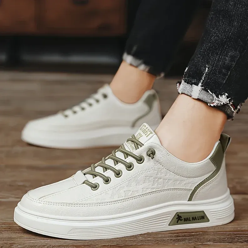 Ilja | comfortable non-slip men's trainers