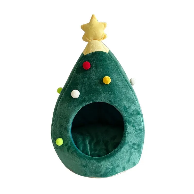 Luxurious Christmas Cat House - Cozy, Plush Design for Feline Relaxation and Festive Play