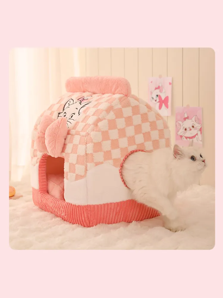 Marie's Cozy Dream House  Soft & Fluffy Cat Bed