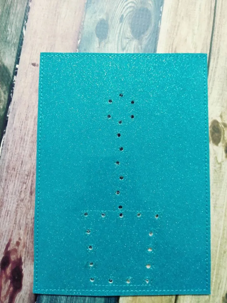 Sewing cards for kids- Flower sewing card - learn to sew - busy toy - activity toy - flower lacing card - learning toy - Montessori toy